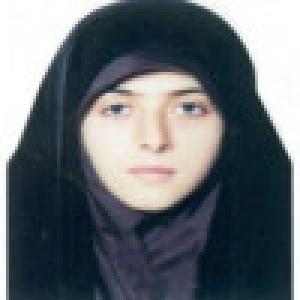 فاطمه حاجي اکبری