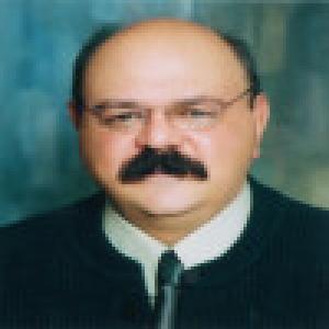 کوروش صفوی