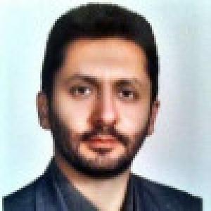 امیر مومنی