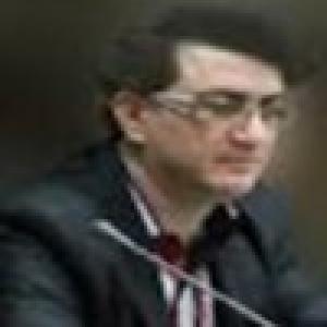 منصور بیات
